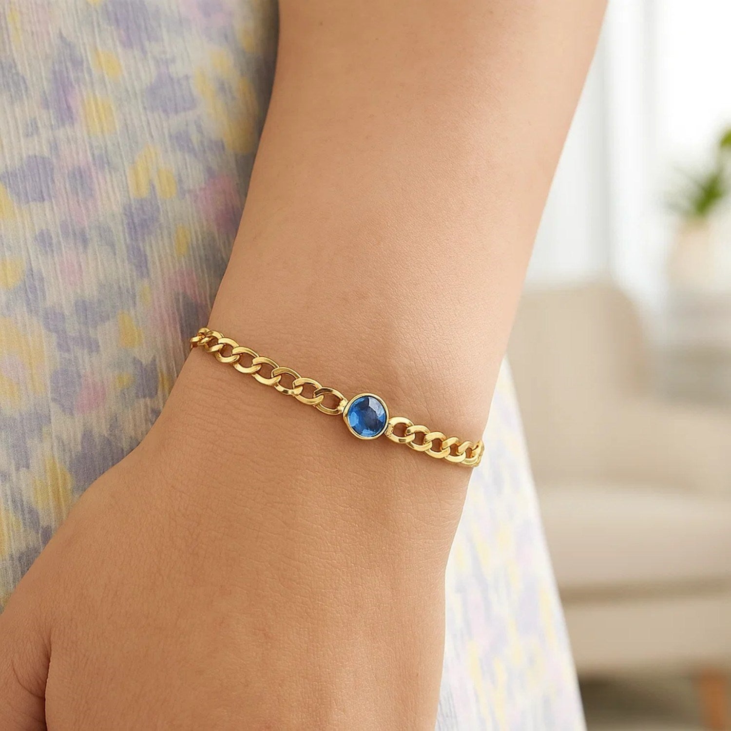 Blue Topaz Bezel Bracelet in 14K Yellow Gold