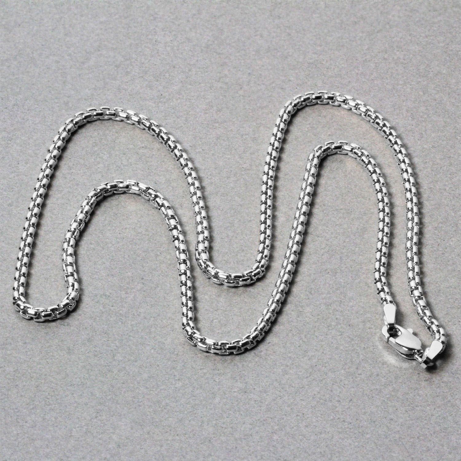 Solid Box Chain in 14K White Gold, 2.5 mm